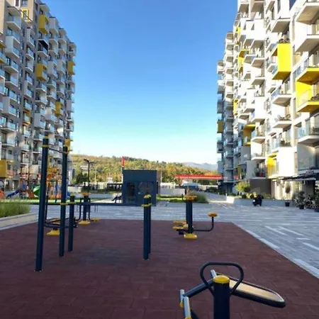 Royal Apartment-familyhaven,park,modern And Luxury Apartment