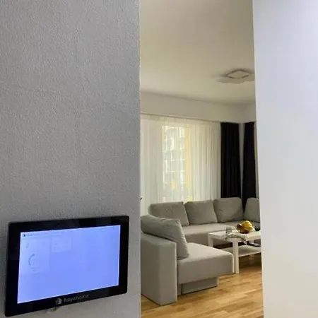 Royal Apartment-familyhaven,park,modern And Luxury Skopje