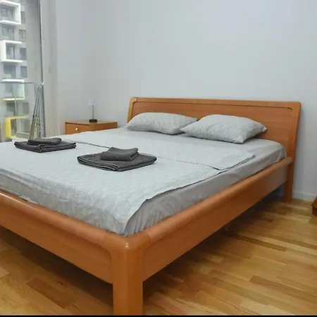 Apartment Royal Apartment-familyhaven,park,modern And Luxury *