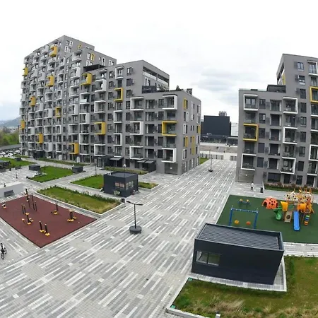 Royal Apartment-familyhaven,park,modern And Luxury