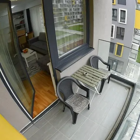 Royal Apartment-familyhaven,park,modern And Luxury Apartment *